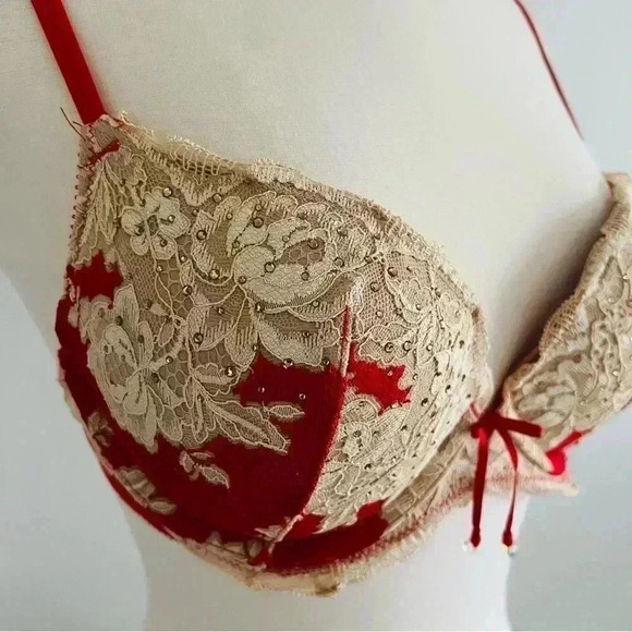 New Victoria Secret Bra Push Up Pigeonnant 34 C - Picture 4 of 8